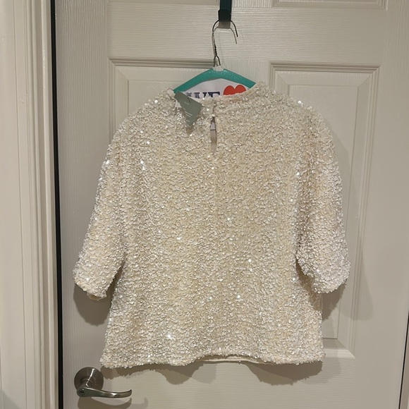 H&M Cream Sequin Boxy Blouse - Picture 2 of 2